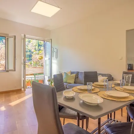 Flora By Portofinohomes Appartement *